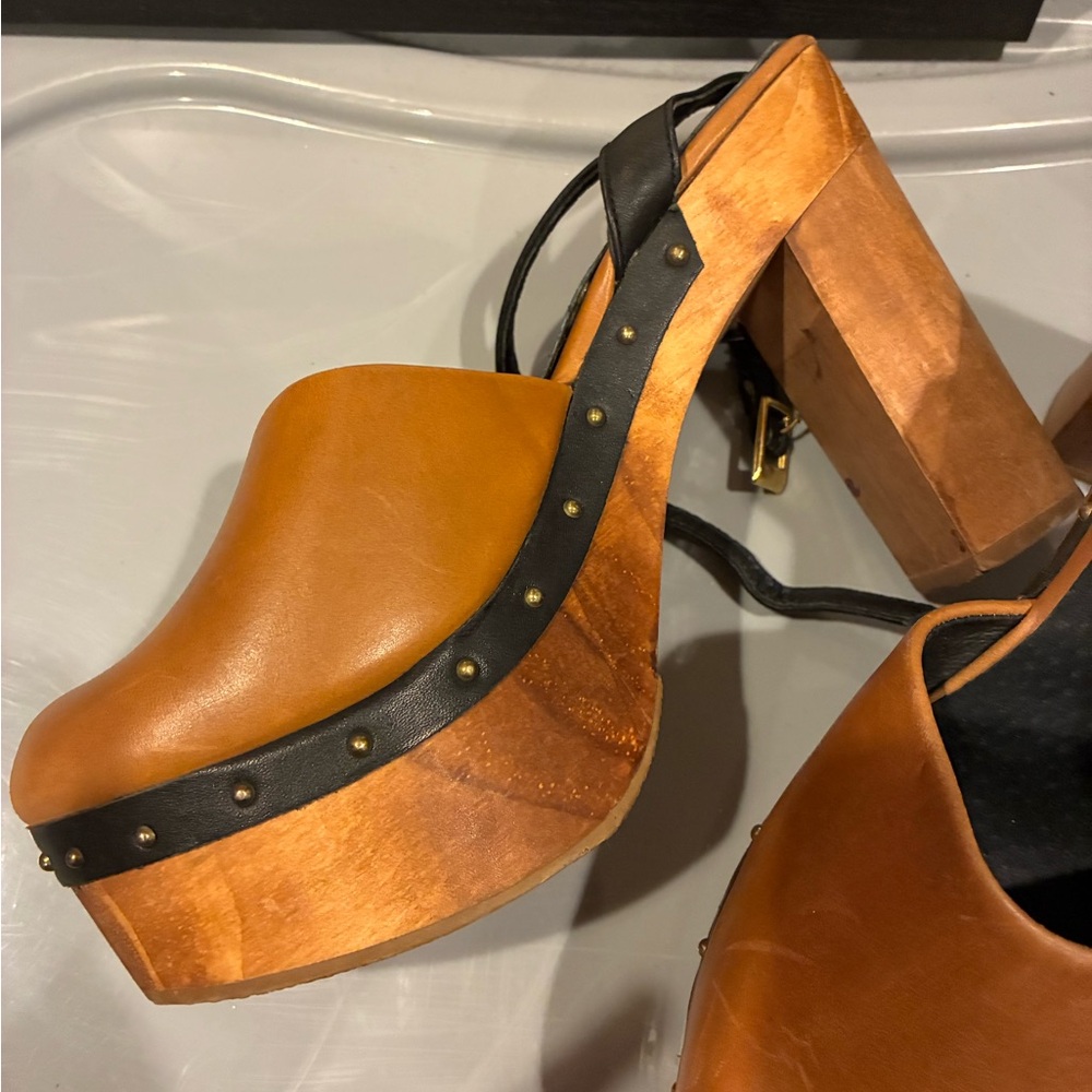 Leather Clogs - Picture 5 of 6